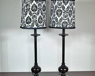 (2pc) PAIR LAMPS | Pair of black metal lamps with black & white shade. - h. 30 x w. 4.5 x l. 4.5 in
