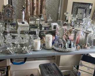 Lots of Chrystal and mirrors