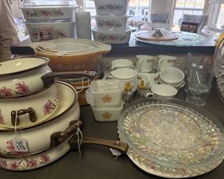 Vintage cookware and dishes