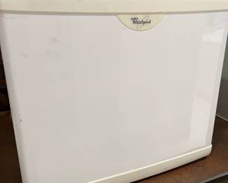 Whirlpool mini refrigerator