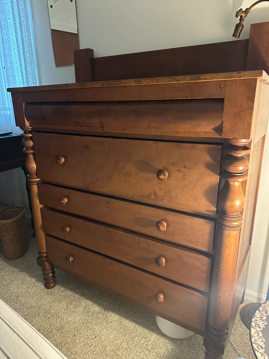 Lot (1) Empire Chest of Drawers 46w 21.5d 56h including backsplash