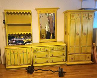 Vintage Bedroom Furniture