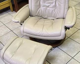 Ekornes Stressless Large Sand Leather Swivel Recliner with Ottoman $750
