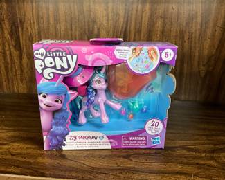 Izzy Moonbow - 20 pc My Little Pony 