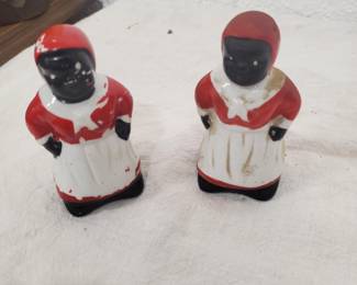 Black Americana Salt & Pepper Shakers