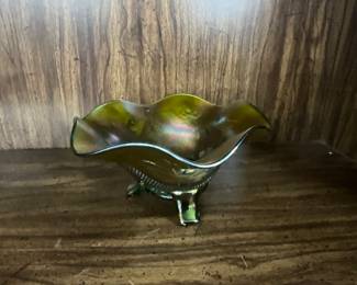 Northwood Iridescent Green Rainbow Shine Carnival Glass 3 Toed Open Candy Dish