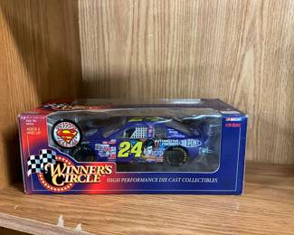 NASCAR Winners' Circle 1:24 Die Cast Car