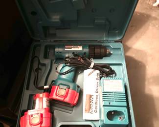 Lots of hand tools /  small tools / tool boxes 