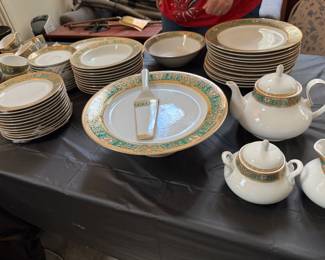 Large set of beautiful china with accessories