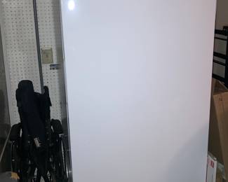 Like new stand up freezer