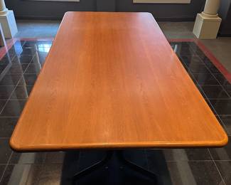 Conference or dining table