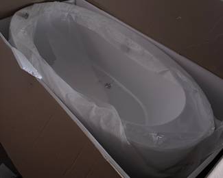 Bath tub