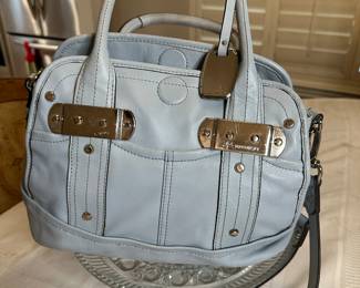 B. Makowsky light blue rich kid leather shoulder handbag $35 like new