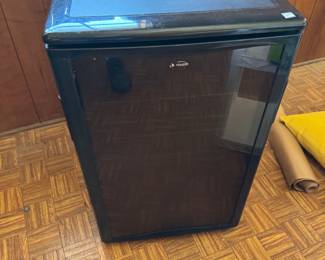Wine Chilling Refrigerator 