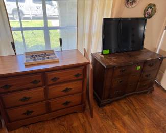Dresser and Lane Cedar Chest with TV