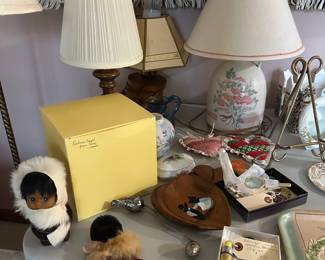 table lamps, figures, tapestry