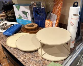 tupperware trays, kitchenware, pitcher