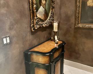 Another gorgeous hooker furniture piece!  Great for entry or an accent table anywhere in your home.