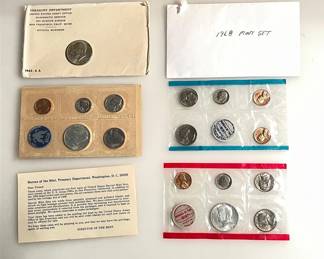 1965 Kennedy 1/2 Dollar - 1965 and 1968 P/D - US Treasury Mint Sets