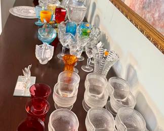 Beautiful vintage glass! Cambridge vaseline glass, Fenton swans, glass flamingo, leaded crystal, cut glass, Wedgewood, Venetian cordials, milk glass, double dip ice cream soda fountain frosted glass dishes...