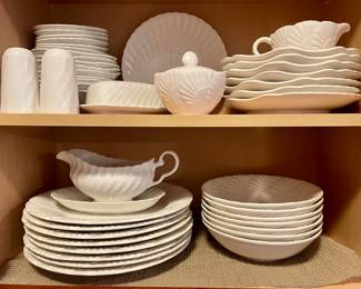 Mikasa 'Ocean Jewel White' dinnerware set