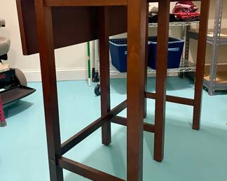 Drop leaf high table