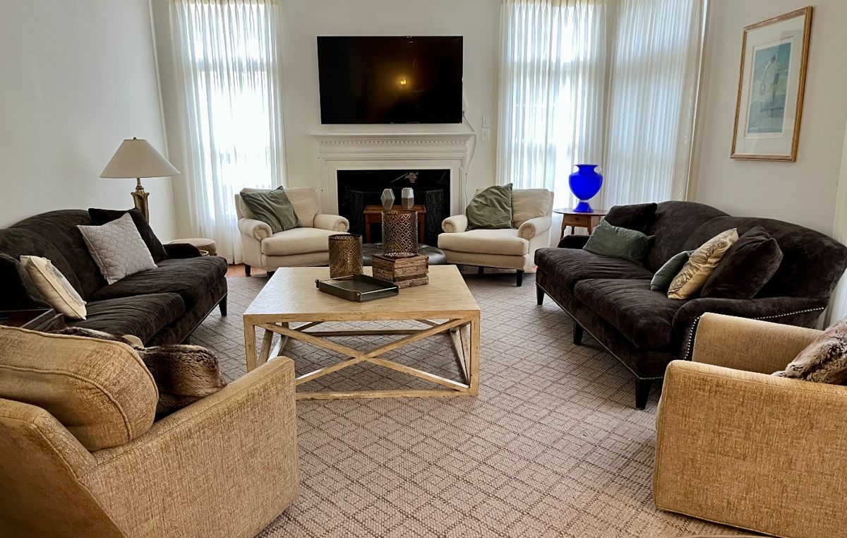 Mostly Lee Industries furniture