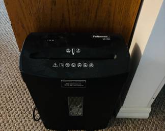 Shredder.  Paper only, no lettuce.