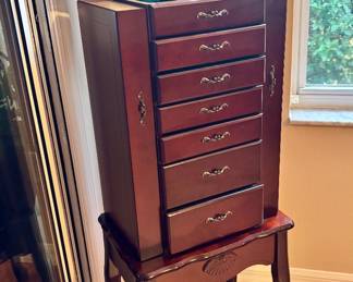 Top opens for easy access.  Stop, keep your mind on the furniture.