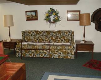 MCM END TABLES, LAMP AND FLORAL COUCH ... COMMEMORATIVE DUCK PLATES AND PLATE RACK