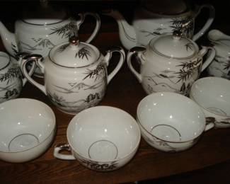 KUTANI TEA SET - GORGEOUS!