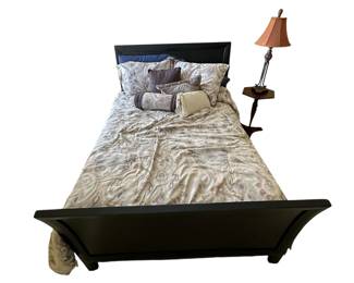 Queen headboard, footboard, mattress set