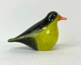 Lot 1 Arctic Finland Art Glass Bird Figurine