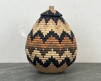 Lot 125 African Zulu Woven Basket w Lid