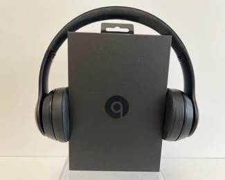 Lot 62 Beats Solo 3 Headphones Missing Charging Cord