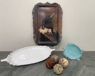 Lot 186 Vietri Reindeer White Platter Sea Turtle Tray ibride Raven Tray Decorative Textural Balls