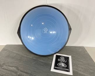 Lot 267 BOSU Balance Trainer 26 dia