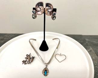 Lot 189 Sterling Silver 925 Collar Necklace with Turquoise Pendant Simon SeeBerg Sterling Silver 925 earrings Sterling Silver 925 Gemstone Earrings Sterling Silver Heart Pendant Metal Angel Pin Pendant Jewelry