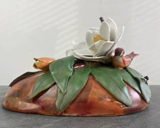 Lot 80 The Carolina Charm Wren Sculpture Signed by Artist Ellen Kong