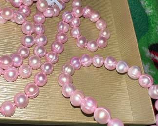 JTV 30" Pink Pearl Necklace w/matching bracelet