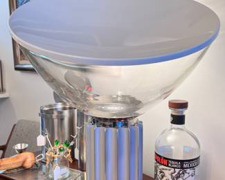 Modern ‘Taccia’ Table Lamp designed by brothers Achille and Pier Giacomo Castiglioni..