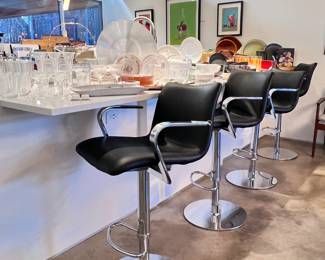 Cantoni ‘Thomas’ Adjustable Height Bar Stools upholstered in Ecopelle