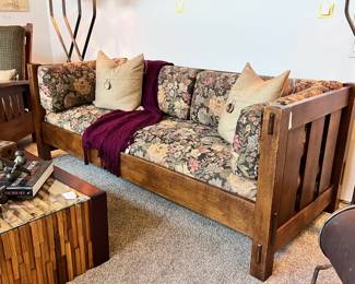Vintage Stickley Mission Oak Arts & Crafts Style ‘Settle Sofa’ and Bow Arm ‘Morris’ Reclining Chair with Ottoman Circa 20th Century.
