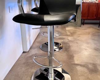 Cantoni ‘Thomas’ Adjustable Height Bar Stools upholstered in Ecopelle