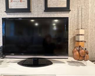 Sharp TV 40", Model LC-C4067UN