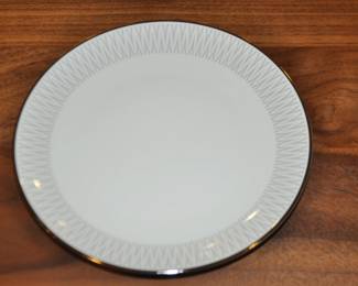 Up Close View of the "Monarch Platinum" Pattern of the Mid Century H & Co. China