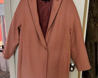 Lovely Ann Taylor Mid Weight Peach Over Coat, Size Small.