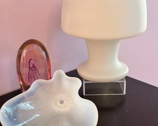 Fabulous Signed White Ruffled Glass Sculpture, 11"W x 9"L, shown with a Mid Century Modern Mushroom Lamp, 13"T x 11"W, and a Pink Glass Orb Featuring an Octopus 10".
