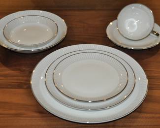 Fabulous Mid-Century H & Co. Selb Bavaria Germany Heinrich Made for J L Hudson Company, "Monarch Platinum" Seven Piece Place Setting for 12 with 4 Serving Pieces