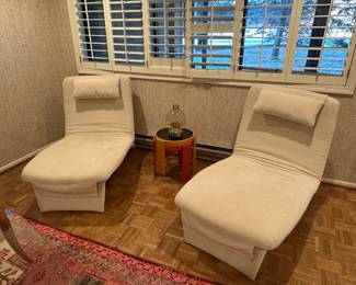 A Pair of Adjustable Retex Lounge Chairs made in the UK, 28"W x 14"H x62" L when Extended.